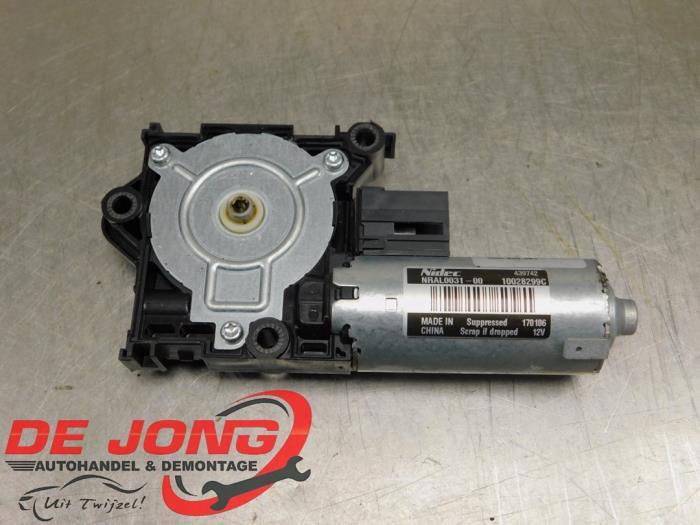 Moteur toit ouvrant d'un Audi Q7, Autos : Pièces & Accessoires, -, 3 mois de garantie, Audi, Utilisé