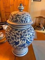 Vase avec couvercle, Enlèvement