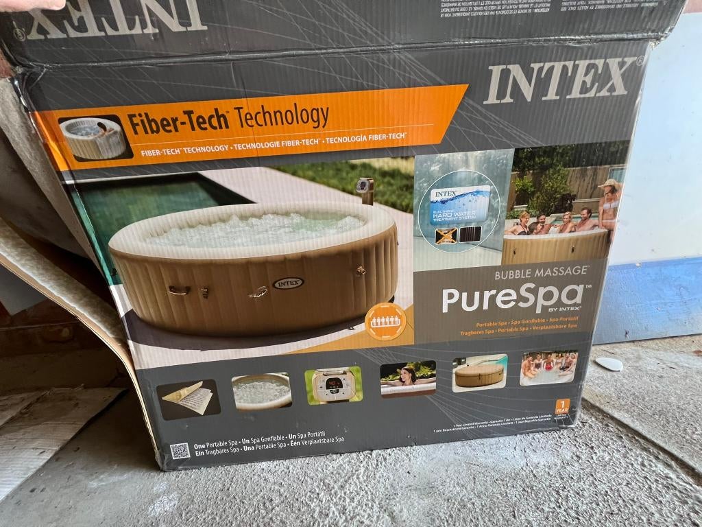 Intex Jaccuzi 6 personen, Tuin en Terras, Bubbelbaden en Hottubs, Ophalen, Gebruikt, Afdekzeil