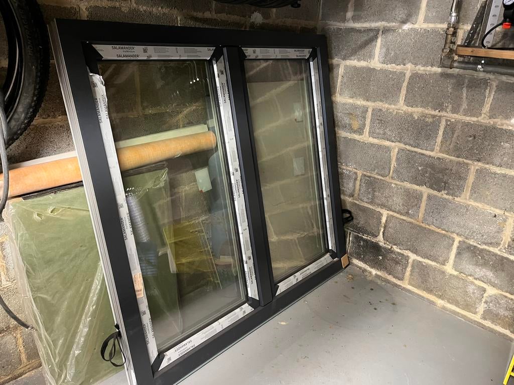 Fenêtre 150 cm x 150 cm, Bricolage & Construction, Châssis & Portes coulissantes, Neuf, Châssis de fenêtre, Synthétique, 75 à 150 cm