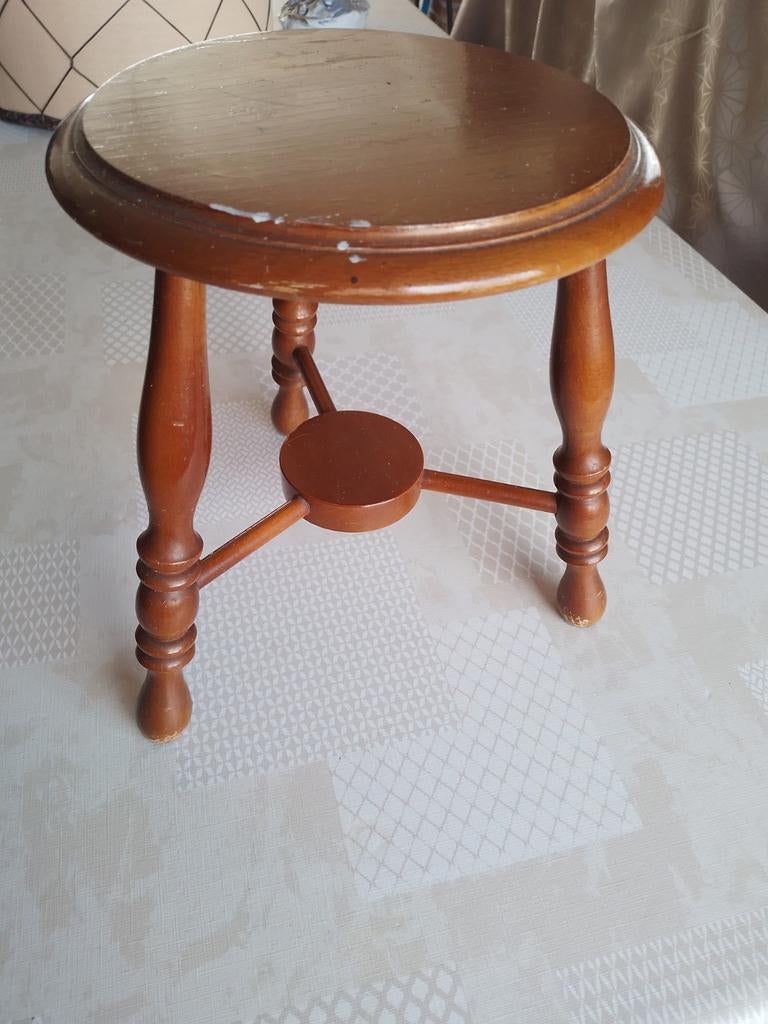 Vintage bijzettafeltje, Huis en Inrichting, Tafels | Bijzettafels, Minder dan 45 cm, Gebruikt, Rond, Ophalen of Verzenden