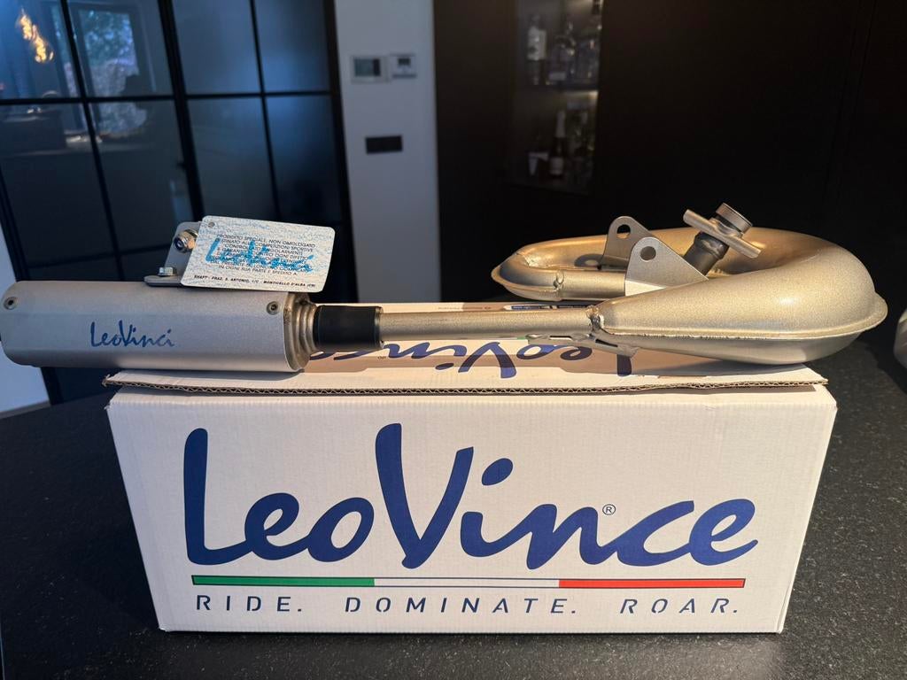 Honda Camino Leo 2 met nos Leo 2 demper, Vélos & Vélomoteurs, Pièces de cyclomoteur | Général, Pot d'échappement, Enlèvement ou Envoi