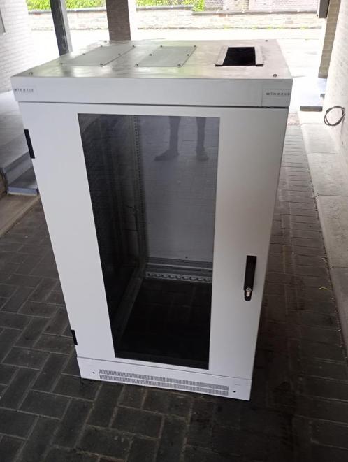ServerKast, Computers en Software, Serverkasten, Gebruikt, Glas, Plaatstaal, Ophalen
