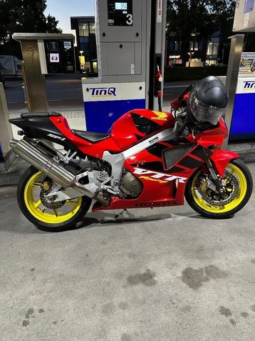 Honda vtr 1000 sp1 beschikbaar voor biedingen