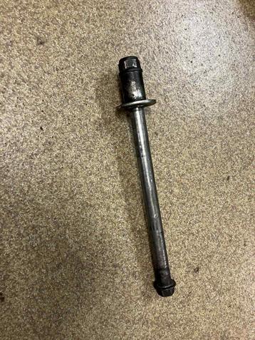 Voorwiel as Suzuki GS500e GS 500 GS500 f beschikbaar voor biedingen