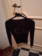 Tee-shirt Guesse, Vêtements | Femmes, Tops, Enlèvement