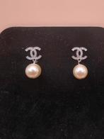 Vintage oorbellen met parels, Handtassen en Accessoires, Ophalen of Verzenden, Nieuw, Zilver, Overige materialen