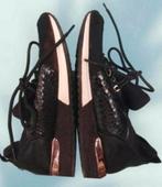 ✨️IS Sneakers  - Maat 37 - Nog in goede staat✨️, Kleding | Dames, Schoenen, Zwart, Ophalen of Verzenden, Sneakers, IS