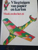 Vliegtuigen van papier en karton 1975, Enlèvement