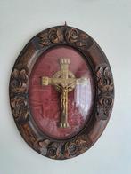 Crucifix vintage Jésus-Christ en bronze, cadre ovale en bois, Ophalen of Verzenden