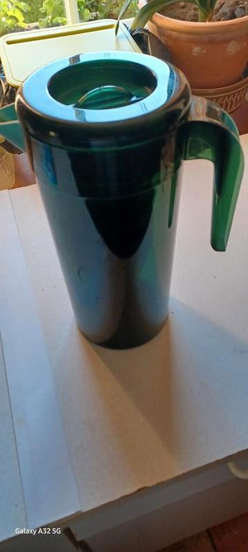 Carafe en plastique avec 5 verres, Enlèvement, Comme neuf