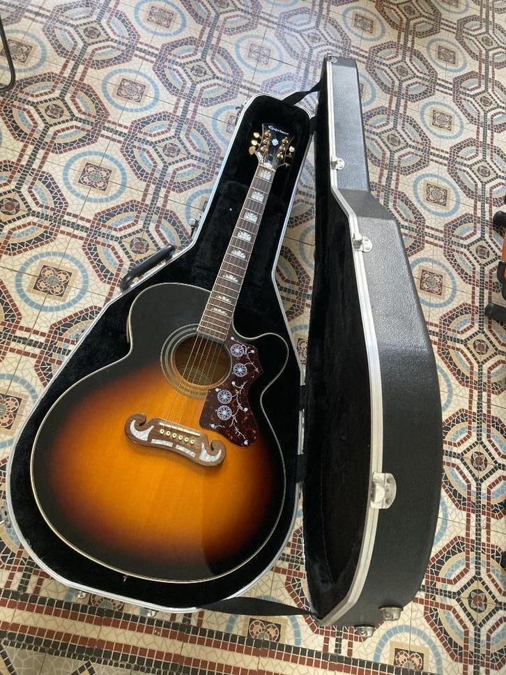 Gitaar Epiphone ej-200 met gator koffer, Muziek en Instrumenten, Snaarinstrumenten | Gitaren | Akoestisch, Gebruikt, Met koffer