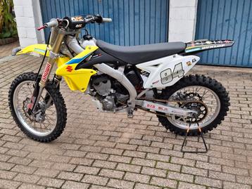 Suzuki rmz 250 beschikbaar voor biedingen