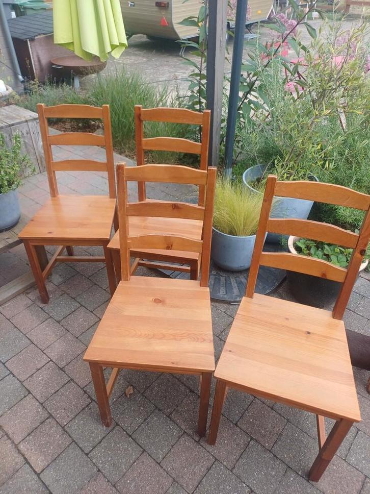 4 houten stoelen, ideaal voor DIY projectje, Huis en Inrichting, Stoelen, Twee, Ophalen