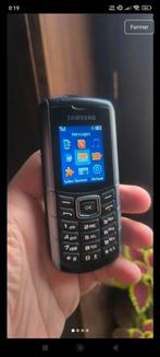 Samsung hoesje e2370, Telecommunicatie, Mobiele telefoons | Huawei, Gebruikt, Overige systemen, Fysiek toetsenbord, 3 tot 6 megapixel