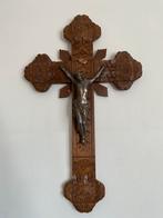 Houten kruis met koperen jezus beeld, Antiek en Kunst, Ophalen