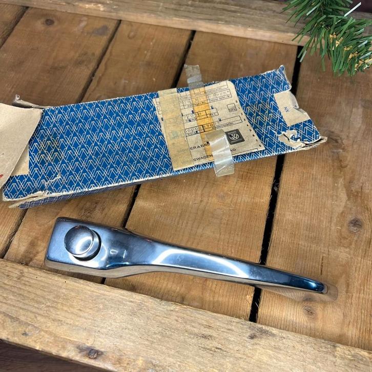 Kerstprijsverlaging: Nieuwe VW deurgreep VW Kever 1966-1967, Auto diversen, Auto-accessoires, Zo goed als nieuw, Ophalen of Verzenden