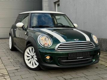 LA MINI COOPER 1.6i 2013 AUTOMATIQUE AVEC 65 000 KM EST APPR, Autos, Cuir, Euro 5, Beige, Entreprise