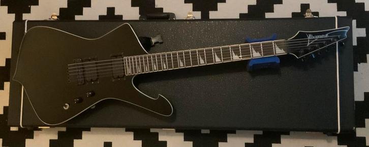 Ibanez ICT-700 BK : Iceman Reversed headstock, Muziek en Instrumenten, Snaarinstrumenten | Gitaren | Elektrisch, Gebruikt, Solid body