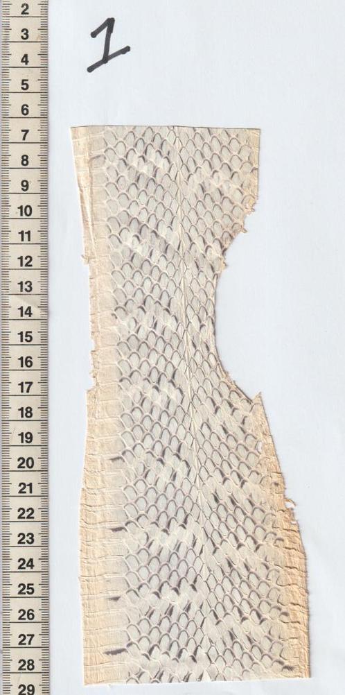heel dun leer , slangenleer .ideaal voor hobby 1-12 voor spe, Kinderen en Baby's, Speelgoed | Poppenhuizen, Accessoires, Verzenden
