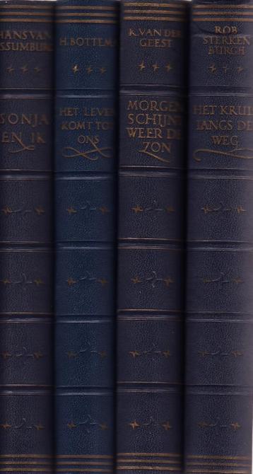 Vijf boeken uit de blauwe “triomf” reeks beschikbaar voor biedingen