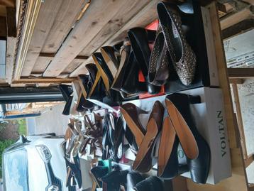 Schoenen  beschikbaar voor biedingen
