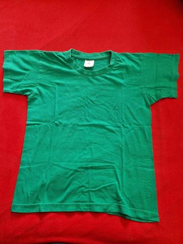 groene t-shirt maat 122-128