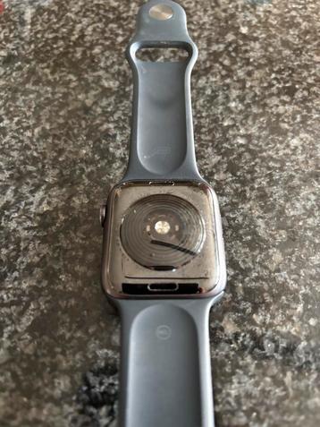 Apple Iwatch SE 44mm beschikbaar voor biedingen