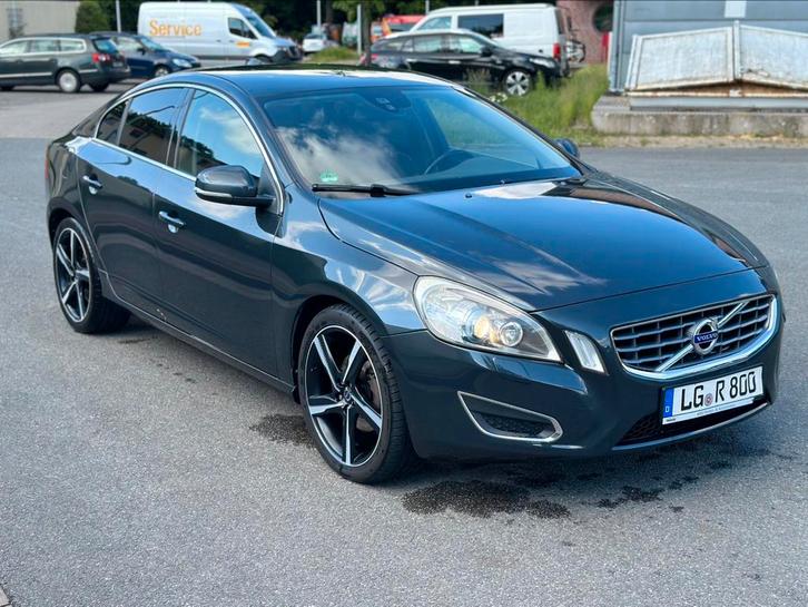 Volvo S60 D3 2.0 Diesel 5 Zylinder Automatik 136 Pk, Auto's, Volvo, Bedrijf, S60, Airconditioning, Diesel, Euro 5, Berline, 5 deurs