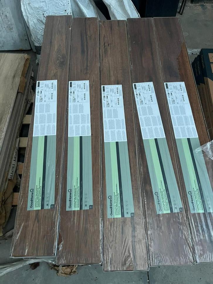 Sol stratifié chêne rustique 10 mm – NEUF – 35 m², Bricolage & Construction, Planches & Dalles, Enlèvement