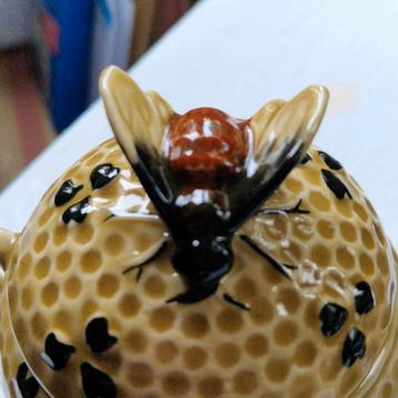 Meli vintage honingpot in perfecte staat beschikbaar voor biedingen