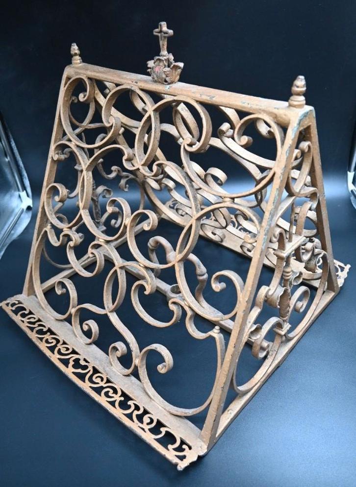 Antieke smeedijzeren kerkelijke lezenaar – 18e eeuw, Antiek en Kunst, Antiek | Woonaccessoires, Ophalen