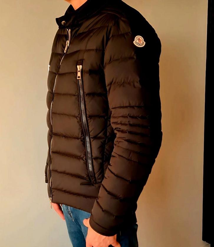 Moncler Amiot heren donsjas zwart maat 4 (L), Kleding | Heren, Jassen | Winter, Zo goed als nieuw, Maat 52/54 (L), Zwart, Ophalen of Verzenden