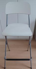 Opklapbare barkruk Franklin - Ikea, Huis en Inrichting, Barkrukken, Ophalen, Gebruikt, Met voetsteun, 60 tot 90 cm