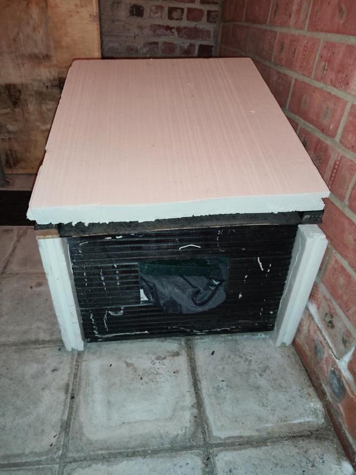 Nichoir pour animaux de compagnie gratuit, adapté aux chats, Animaux & Accessoires, Maisons pour chiens, Enlèvement