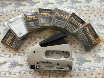 Nietjespistool Black&Decker Powershot + 6000 tal nietjes, Enlèvement, Comme neuf