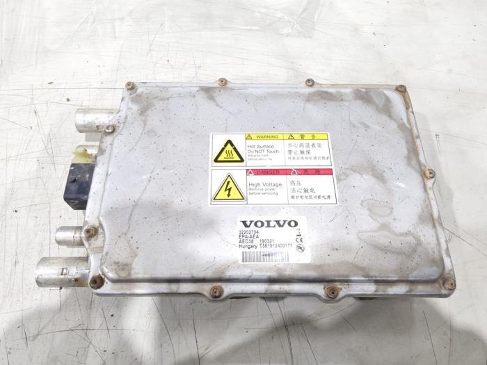 Chargeur de batterie d'un Volvo S90, Autos : Pièces & Accessoires, Électronique & Câbles, Volvo, Utilisé, 3 mois de garantie, Enlèvement ou Envoi