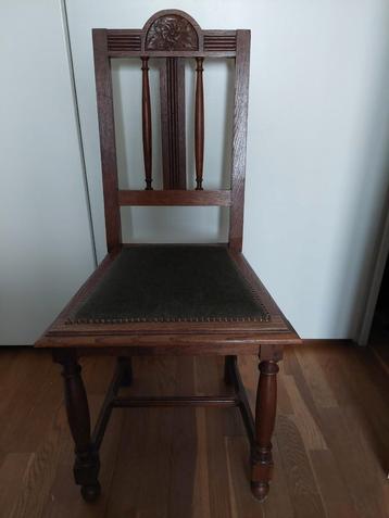 3 stevige eiken stoelen ook per stuk te koop beschikbaar voor biedingen