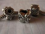 Tibetaans zilveren bedel: 4 ovalen, Bijoux, Sacs & Beauté, Bracelets à breloques, Autres marques, Autres matériaux, 4 bracelets à breloques ou plus