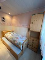 Volledige eenpersoons slaapkamer met bureau in grenenhout, Huis en Inrichting, Ophalen, Gebruikt, Eenpersoons