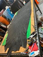 Mat zwart patina-vintage huiden 1.4 mm dik soepel A468-469, Hobby en Vrije tijd, Ophalen of Verzenden, Zo goed als nieuw, Zwart