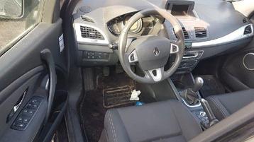 STUURBEKRACHTIGING ELEKTRISCH Megane III Grandtour (KZ) beschikbaar voor biedingen