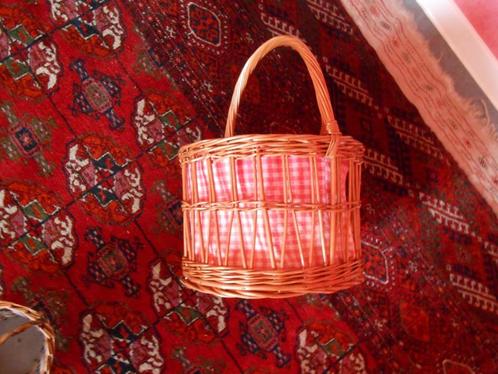 RIETEN DRAAGMAND HOOG, Huis en Inrichting, Woonaccessoires | Schalen en Manden, Mand, Ophalen
