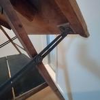 Authentieke tekentafel, Ophalen