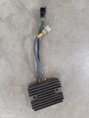 Spanningsregelaar origineel Monster Supersport ST 996 998 SS beschikbaar voor biedingen