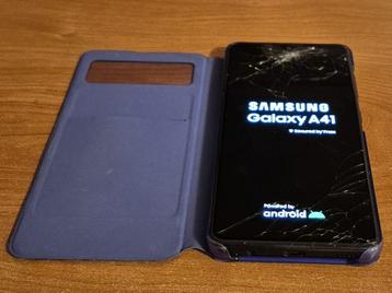Samsung Galaxy A41 met hoesje S-View Wallet Cover beschikbaar voor biedingen