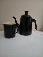 Le Creuset Waterketel "Barista" 700ml en mug 400ml zwart, Ophalen of Verzenden, Zo goed als nieuw