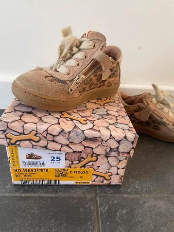 Stones en Bones - maat 25 beschikbaar voor biedingen