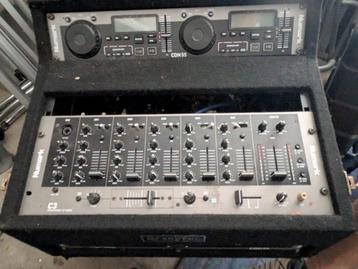 console mix nunmark  (+flight case) beschikbaar voor biedingen