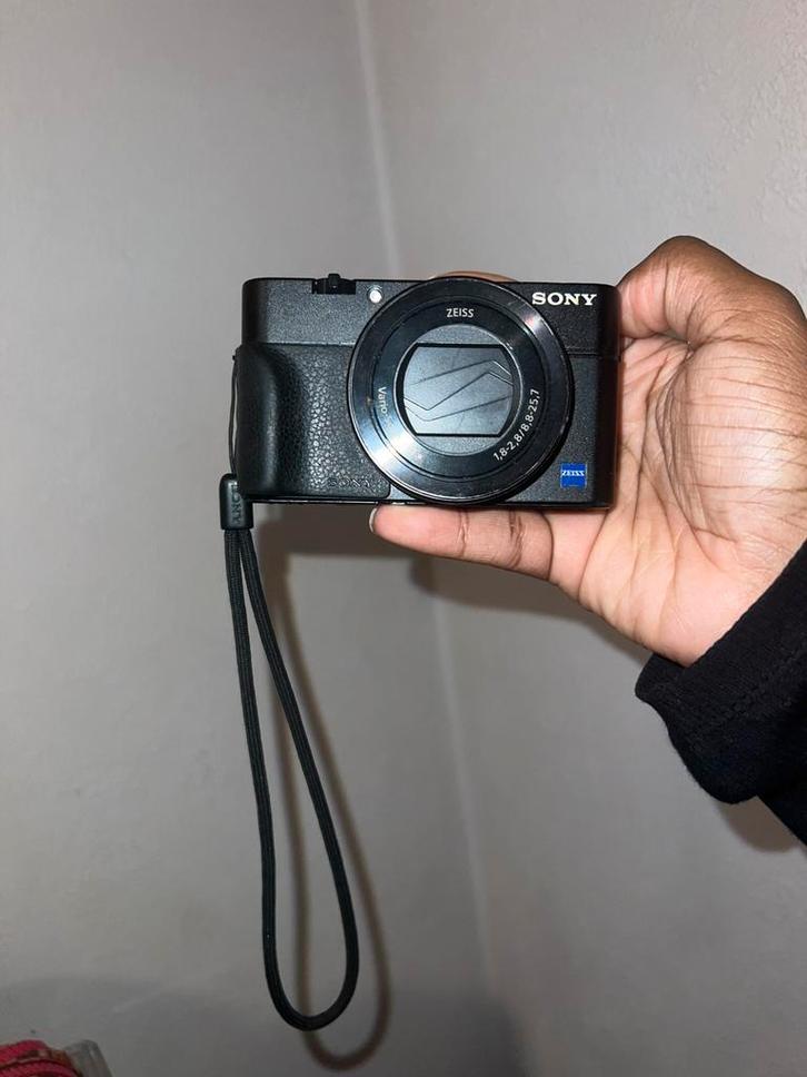 Sony RX100 Mk III a vendre, Audio, Tv en Foto, Fotocamera's Digitaal, Zo goed als nieuw, Sony, Ophalen